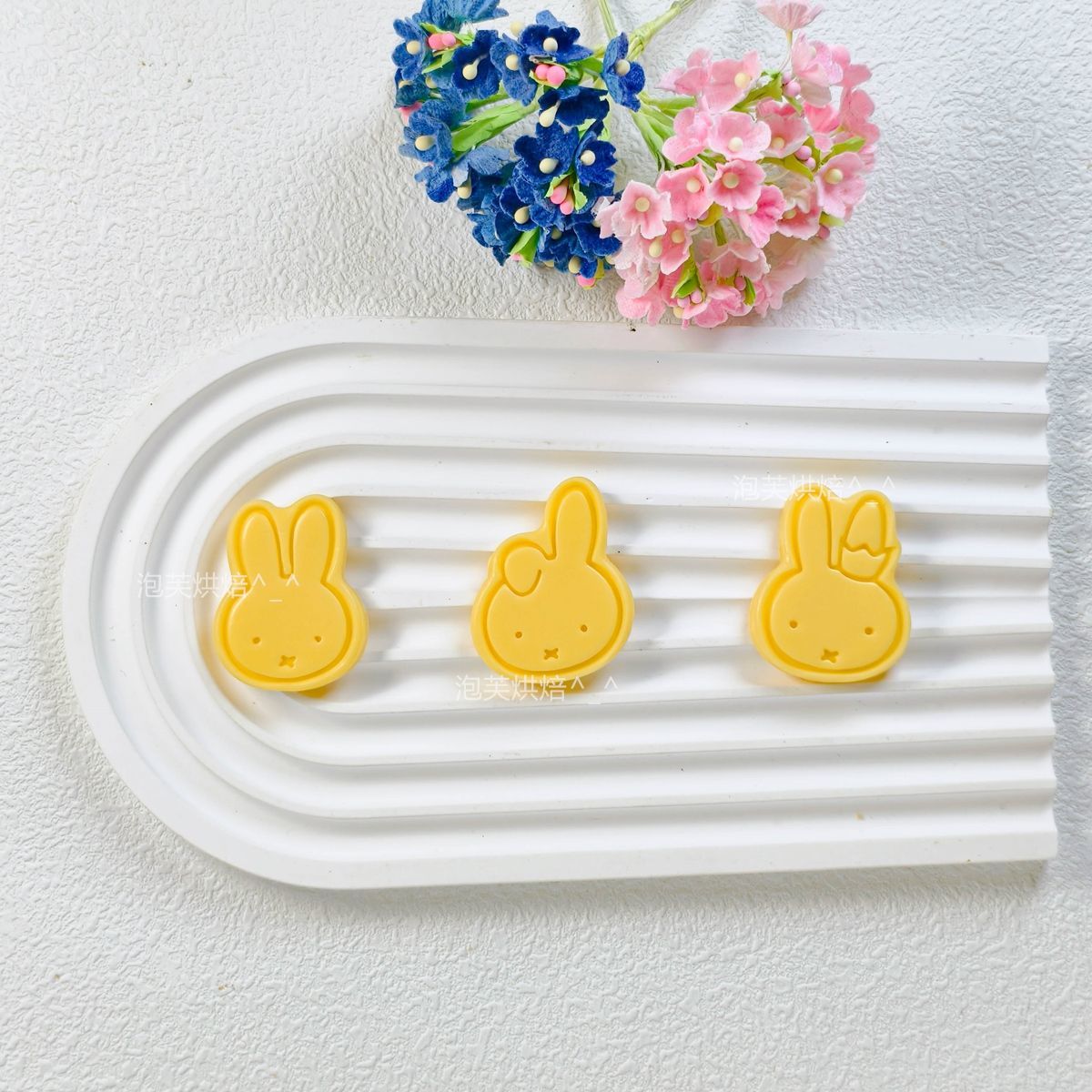 Cute 3D Press Cookie Mold with - Kitchen Gadgets Oxo 评论和价格