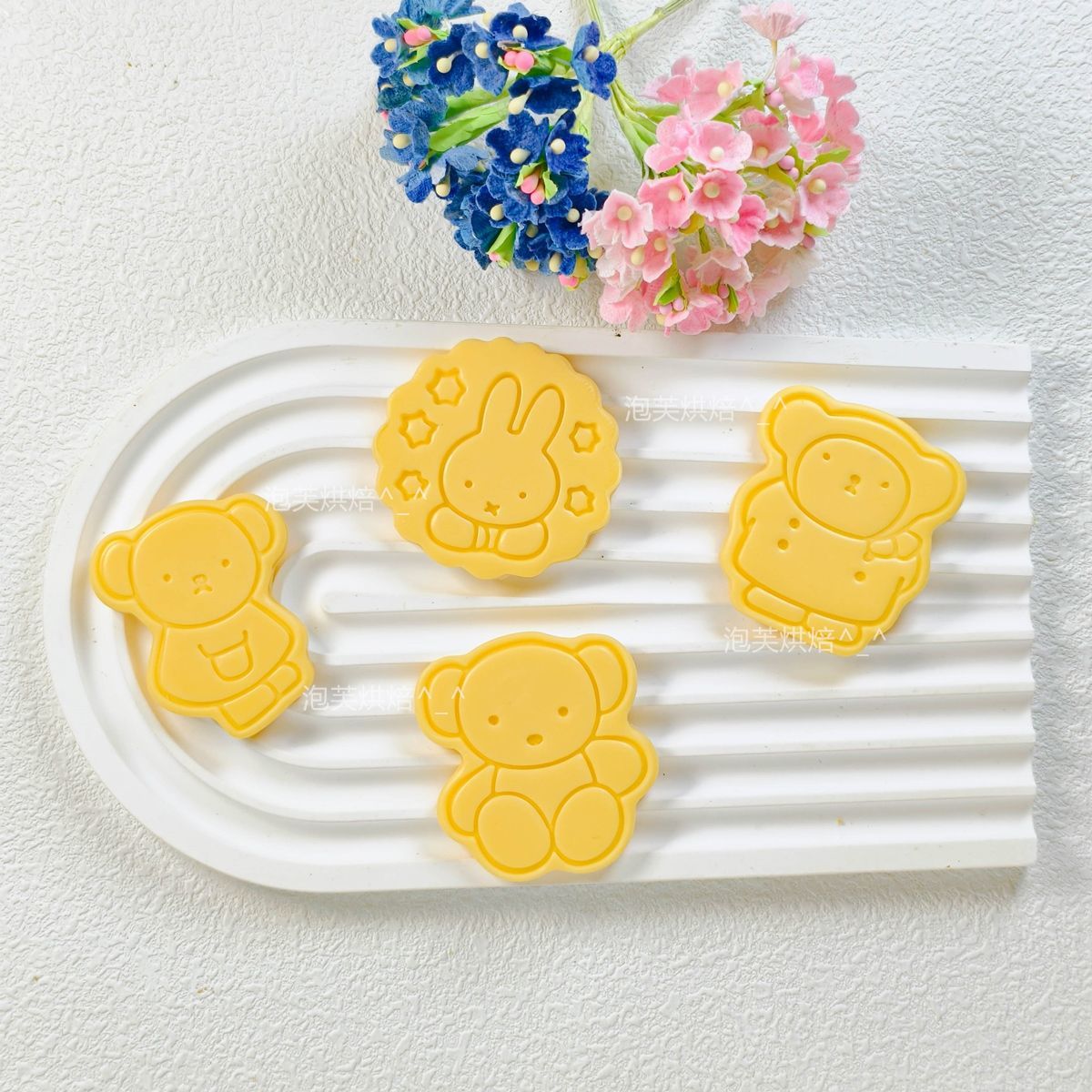 Cute 3D Press Cookie Mold with - Kitchen Gadgets Oxo 评论和价格